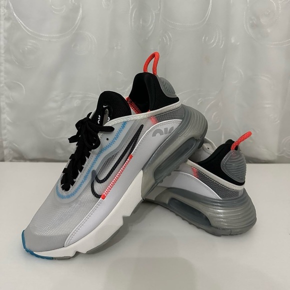 Nike Air Max 2090 Pure Platinum - Picture 1 of 3